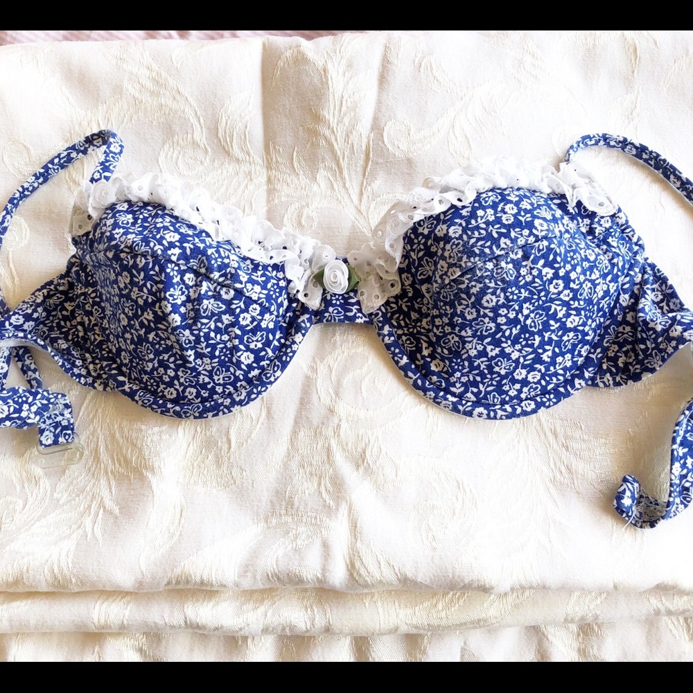 Vintage Shape FX bikini top sz 11/12 36C